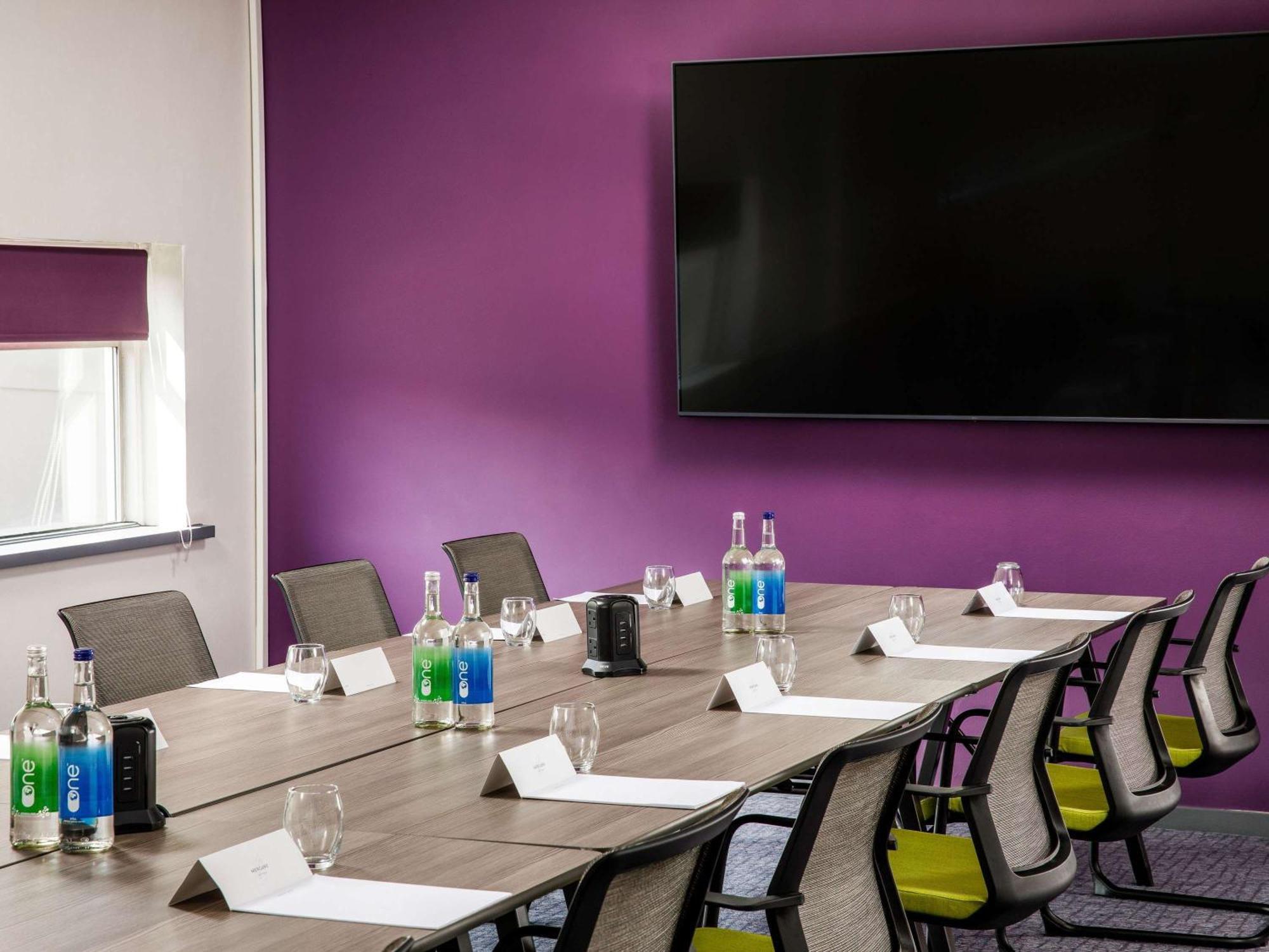 Mercure Bedford Centre Hotel Екстер'єр фото