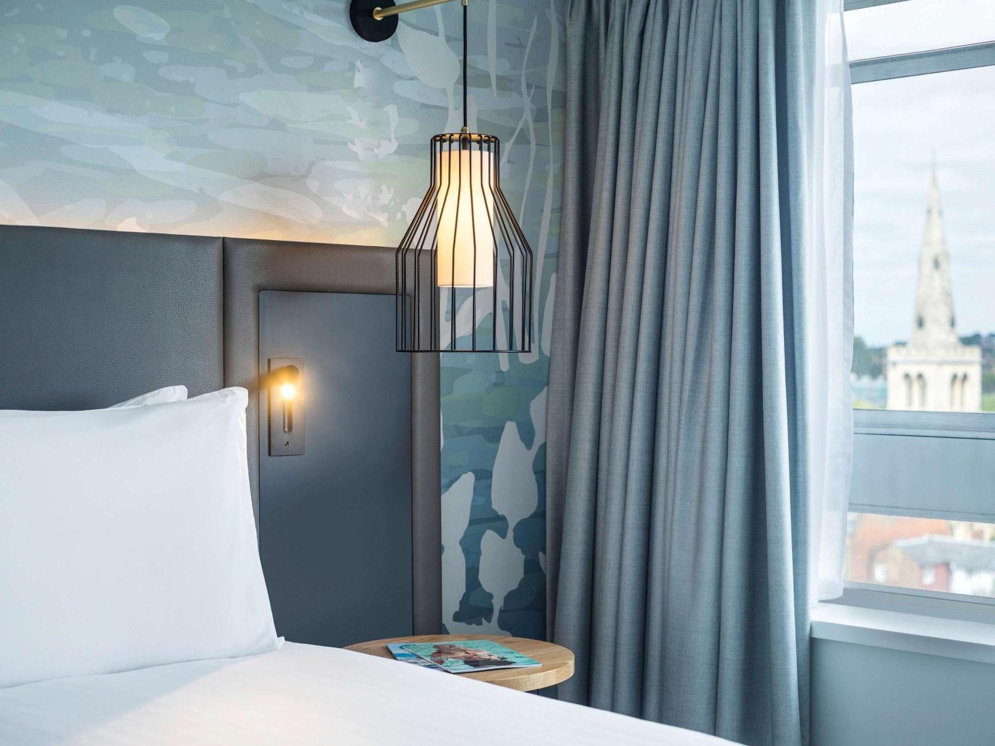 Mercure Bedford Centre Hotel Екстер'єр фото